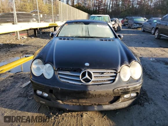 ✅ 2004 Mercedes-Benz SL 500 • VIN: WDBSK76F04F069988 • Lot: 41449095. Listed on Copart with 47,471 mi. Free auction sales archive from the USA and detailed vehicle history report at DreamBid. Image 5.