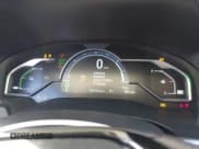 ✅ 2018 Honda Clarity • VIN: JHMZC5F15JC008802 • Lot: 43899839. Wystawiony na IAAI z przebiegiem 95 233 mil. Bezpłatny archiwum sprzedaży aukcyjnych z USA i szczegółowy raport historii pojazdu na DreamBid. Zdjęcie 7.