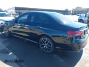 ✅ 2022 Mercedes-Benz E 350 • VIN: W1KZF8DB1NB070673 • Lot: 43487114. Listed on IAAI with 60,888 mi. Free auction sales archive from the USA and detailed vehicle history report at DreamBid. Image 3.