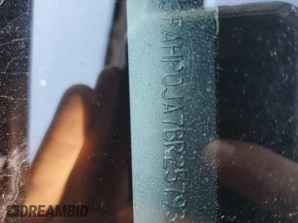 ✅ 2011 Ford Fusion SEL • VIN: 3FAHP0JA7BR257932 • Lot: 82697215. Listed on Copart with 160,623 mi. Free auction sales archive from the USA and detailed vehicle history report at DreamBid. Image 12.