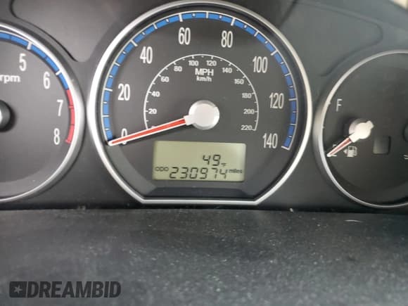 ✅ 2009 Hyundai Santa Fe GLS • VIN: 5NMSG73D39H235520 • Lot: 81848684. Listed on Copart with 230,974 mi. Free auction sales archive from the USA and detailed vehicle history report at DreamBid. Image 9.