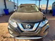 ✅ 2017 Nissan Rogue S • VIN: KNMAT2MT7HP513745 • Lot: 91265645. Wystawiony na Copart z przebiegiem 103 678 mil. Bezpłatny archiwum sprzedaży aukcyjnych z USA i szczegółowy raport historii pojazdu na DreamBid. Zdjęcie 5.