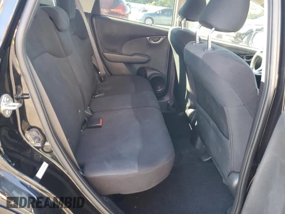 ✅ 2011 Honda Fit Sport • VIN: JHMGE8H53BC026140 • Lot: 91032735. Wystawiony na Copart z przebiegiem 83 695 mil. Bezpłatny archiwum sprzedaży aukcyjnych z USA i szczegółowy raport historii pojazdu na DreamBid. Zdjęcie 10.