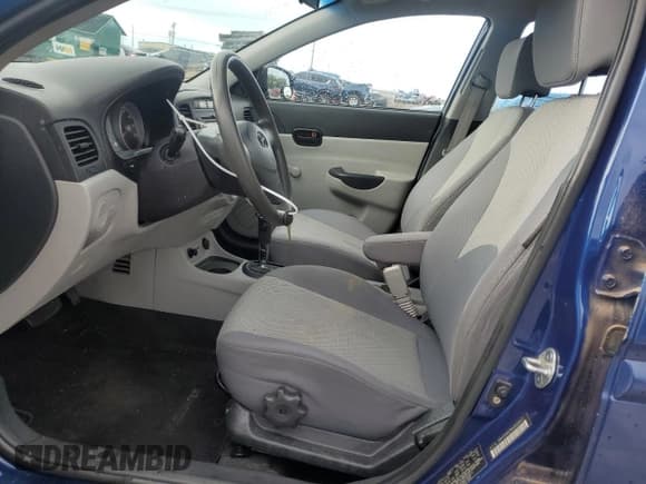 ✅ 2010 Hyundai Accent GLS • VIN: KMHCN4AC9AU524817 • Лот: 58415225. Опубликован ранее на Copart с пробегом 131 588 миль. Бесплатный доступ к архиву аукционных продаж из США и подробный отчёт об истории автомобиля на DreamBid. Изображение 7.