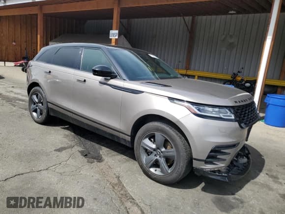 ✅ 2022 Land Rover Range Rover Velar R-Dynamic S • VIN: SALYT2EX7NA335343 • Lot: 51547855. Wystawiony na Copart z przebiegiem Nie podano. Bezpłatny archiwum sprzedaży aukcyjnych z USA i szczegółowy raport historii pojazdu na DreamBid. Zdjęcie 4.