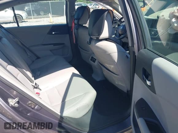 ✅ 2015 Honda Accord EX-L • VIN: 1HGCR2F87FA016843 • Lot: 42065833. Listed on IAAI with 139,147 mi. Free auction sales archive from the USA and detailed vehicle history report at DreamBid. Image 8.