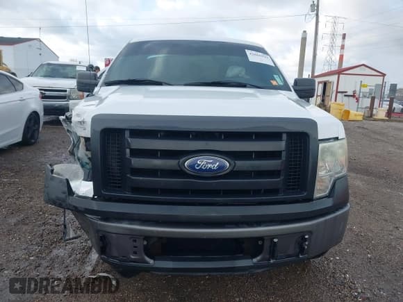 ✅ 2011 Ford F-150 XL • VIN: 1FTMF1CMXBKD32166 • Lot: 42066942. Listed on IAAI with 179,773 mi. Free auction sales archive from the USA and detailed vehicle history report at DreamBid. Image 13.