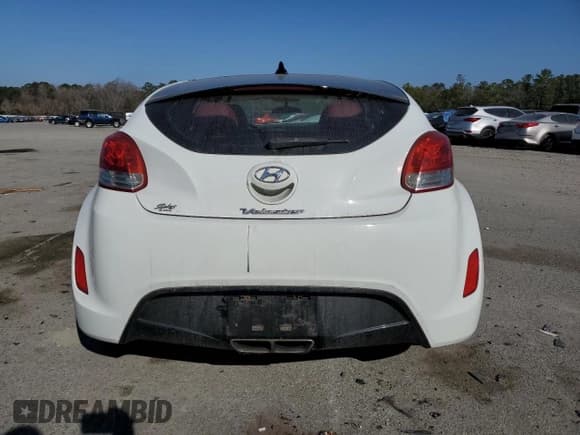 ✅ 2012 Hyundai Veloster w/Gray Int • VIN: KMHTC6AD6CU035434 • Lot: 44440665. Wystawiony na Copart z przebiegiem Nie podano. Bezpłatny archiwum sprzedaży aukcyjnych z USA i szczegółowy raport historii pojazdu na DreamBid. Zdjęcie 6.