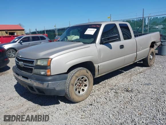 2006 Chevrolet Silverado 1500 Work Truck с VIN 1GCEK19T46E110208, выставлен на аукционе IAAI как лот 43324395 с пробегом 344 114 миль миль и . История ставок и продаж доступна на DreamBid. Изображение 2.