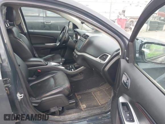 ✅ 2018 Dodge Journey GT • VIN: 3C4PDCEG7JT141064 • Lot: 43464651. Wystawiony na IAAI z przebiegiem 76 768 mil. Bezpłatny archiwum sprzedaży aukcyjnych z USA i szczegółowy raport historii pojazdu na DreamBid. Zdjęcie 5.