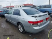 ✅ 2004 Honda Accord LX • VIN: 1HGCM553X4A076893 • Lot: 41579631. Wystawiony na IAAI z przebiegiem 290 965 mil. Bezpłatny archiwum sprzedaży aukcyjnych z USA i szczegółowy raport historii pojazdu na DreamBid. Zdjęcie 3.