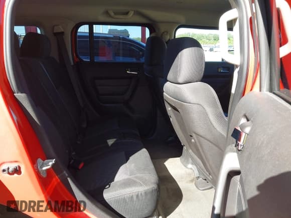 ✅ 2009 Hummer H3 SUV • VIN: 5GTEN13E598111137 • Lot: 43454063. Wystawiony na IAAI z przebiegiem 201 142 mil. Bezpłatny archiwum sprzedaży aukcyjnych z USA i szczegółowy raport historii pojazdu na DreamBid. Zdjęcie 8.