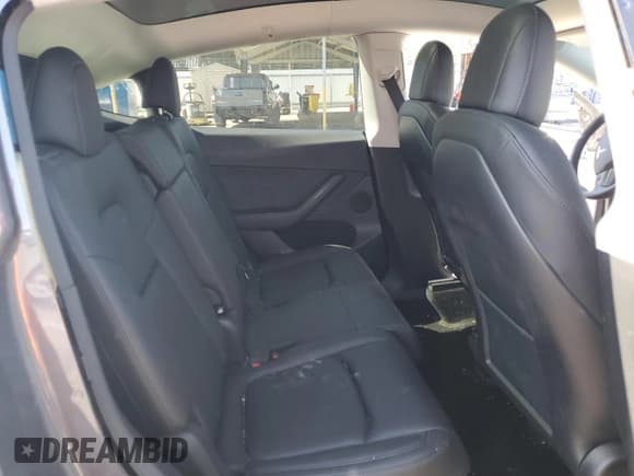 ✅ 2023 Tesla Model Y Long Range • VIN: 7SAYGAEE6PF637837 • Лот: 56227545. Опубликован ранее на Copart с пробегом 19 646 миль. Бесплатный доступ к архиву аукционных продаж из США и подробный отчёт об истории автомобиля на DreamBid. Изображение 11.