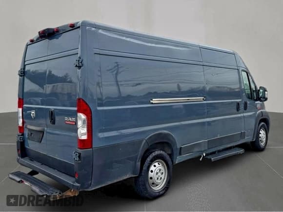 ✅ 2019 Ram ProMaster Cargo • VIN: 3C6URVJG0KE563910 • Лот: 94579185. Опубликован ранее на Copart с пробегом 119 896 миль. Бесплатный доступ к архиву аукционных продаж из США и подробный отчёт об истории автомобиля на DreamBid. Изображение 4.