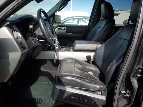 ✅ 2016 Ford Expedition Max XLT • VIN: 1FMJK1JT6GEF29894 • Lot: 85830555. Listed on Copart with 165,050 mi. Free auction sales archive from the USA and detailed vehicle history report at DreamBid. Image 7.