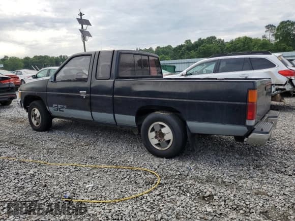 ✅ 1990 Nissan Hardbody • VIN: 1N6HD16SXLC327964 • Лот: 55984175. Опубликован ранее на Copart с пробегом 241 289 миль. Бесплатный доступ к архиву аукционных продаж из США и подробный отчёт об истории автомобиля на DreamBid. Изображение 2.