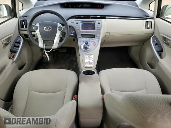 ✅ 2012 Toyota Prius Three • VIN: JTDKN3DU4C5480933 • Lot: 86080185. Wystawiony na Copart z przebiegiem 135 828 mil. Bezpłatny archiwum sprzedaży aukcyjnych z USA i szczegółowy raport historii pojazdu na DreamBid. Zdjęcie 8.