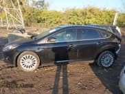 ✅ 2012 Ford Focus Titanium • VIN: 1FAHP3N23CL214032 • Лот: 43580194. Опубликован ранее на IAAI с пробегом 66 581 миль. Бесплатный доступ к архиву аукционных продаж из США и подробный отчёт об истории автомобиля на DreamBid. Изображение 15.