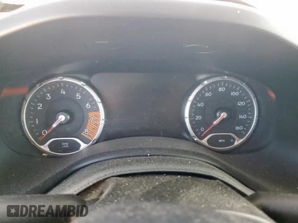 ✅ 2022 Jeep Renegade Latitude • VIN: ZACNJDB1XNPN92005 • Lot: 91638205. Wystawiony na Copart z przebiegiem Nie podano. Bezpłatny archiwum sprzedaży aukcyjnych z USA i szczegółowy raport historii pojazdu na DreamBid. Zdjęcie 9.