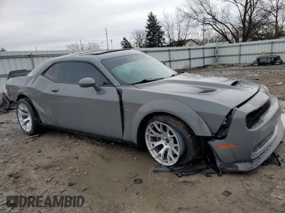 ✅ 2019 Dodge Challenger R/T Scat Pack • VIN: 2C3CDZFJ4KH677030 • Lot: 45360473. Wystawiony na Copart z przebiegiem 36 425 mil. Bezpłatny archiwum sprzedaży aukcyjnych z USA i szczegółowy raport historii pojazdu na DreamBid. Zdjęcie 4.