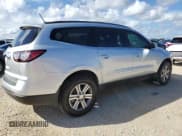 ✅ 2017 Chevrolet Traverse LT • VIN: 1GNKRGKD3HJ186329 • Lot: 74148244. Wystawiony na Copart z przebiegiem Nie podano. Bezpłatny archiwum sprzedaży aukcyjnych z USA i szczegółowy raport historii pojazdu na DreamBid. Zdjęcie 3.