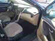 2016 Hyundai Elantra z VIN KMHD35LH7GU323340, wystawiony jako IAAI lot #43469922 z przebiegiem 93 453 mil mil oraz . Historia ofert i sprzedaży dostępna na DreamBid. Obrazek 5.