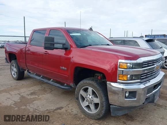 ✅ 2018 Chevrolet Silverado 2500HD LT • VIN: 1GC1KVEG2JF139157 • Лот: 42599357. Опубликован ранее на IAAI с пробегом Не указан. Бесплатный доступ к архиву аукционных продаж из США и подробный отчёт об истории автомобиля на DreamBid. Изображение 1.