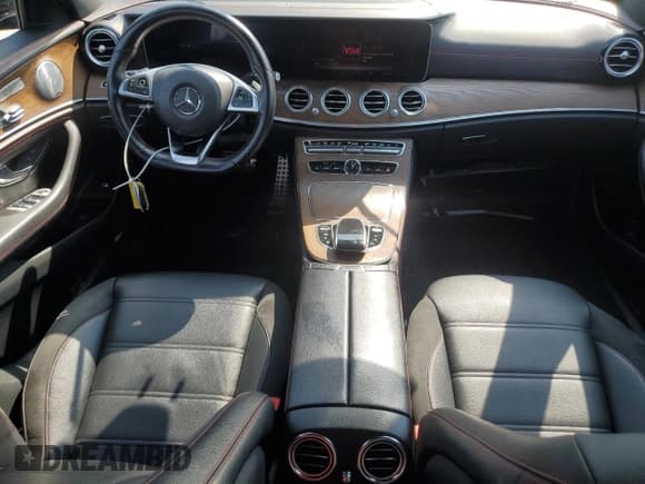 ✅ 2018 Mercedes-Benz E 43 AMG • VIN: WDDZF6EB0JA484367 • Лот: 66934075. Опубликован ранее на Copart с пробегом Не указан. Бесплатный доступ к архиву аукционных продаж из США и подробный отчёт об истории автомобиля на DreamBid. Изображение 8.