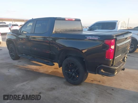 ✅ 2023 Chevrolet Silverado 1500 Custom Trail Boss • VIN: 3GCPDCEKXPG148290 • Lot: 42969215. Wystawiony na IAAI z przebiegiem 41 300 mil. Bezpłatny archiwum sprzedaży aukcyjnych z USA i szczegółowy raport historii pojazdu na DreamBid. Zdjęcie 3.