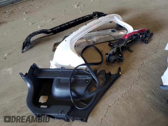 ✅ 2023 Kia Niro SX Touring • VIN: KNDCT3LE3P5066634 • Lot: 59327045. Listed on Copart with 44,739 mi. Free auction sales archive from the USA and detailed vehicle history report at DreamBid. Image 12.