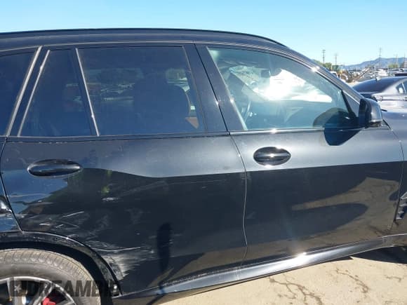 ✅ 2024 BMW X5 xDrive40i • VIN: 5UX23EU03R9U30989 • Lot: 43474605. Wystawiony na IAAI z przebiegiem 27 127 mil. Bezpłatny archiwum sprzedaży aukcyjnych z USA i szczegółowy raport historii pojazdu na DreamBid. Zdjęcie 13.