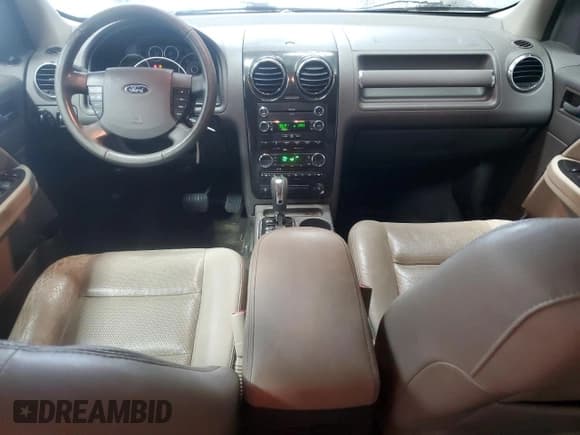 ✅ 2008 Ford Taurus X SEL • VIN: 1FMDK05WX8GA20179 • Лот: 67857845. Опубликован ранее на Copart с пробегом 200 397 миль. Бесплатный доступ к архиву аукционных продаж из США и подробный отчёт об истории автомобиля на DreamBid. Изображение 8.