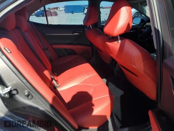 ✅ 2021 Toyota Camry XSE • VIN: 4T1K61AK3MU561316 • Лот: 92184365. Опубликован ранее на Copart с пробегом 74 153 миль. Бесплатный доступ к архиву аукционных продаж из США и подробный отчёт об истории автомобиля на DreamBid. Изображение 10.