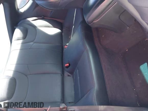 ✅ 2013 Hyundai Genesis Coupe Grand Touring • VIN: KMHHU6KJ6DU107581 • Lot: 42087667. Wystawiony na IAAI z przebiegiem 127 809 mil. Bezpłatny archiwum sprzedaży aukcyjnych z USA i szczegółowy raport historii pojazdu na DreamBid. Zdjęcie 8.