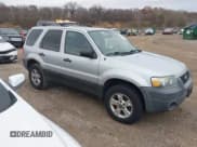 ✅ 2005 Ford Escape XLT • VIN: 1FMCU93125KA11244 • Lot: 43740466. Listed on IAAI with 199,172 mi. Free auction sales archive from the USA and detailed vehicle history report at DreamBid. Image 1.