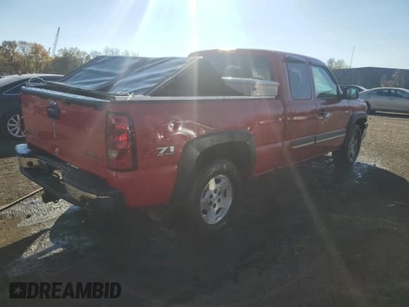 ✅ 2005 Chevrolet Silverado 1500 Z71 • VIN: 1GCEK19B95E126376 • Лот: 75753284. Опубликован ранее на Copart с пробегом 252 644 миль. Бесплатный доступ к архиву аукционных продаж из США и подробный отчёт об истории автомобиля на DreamBid. Изображение 3.