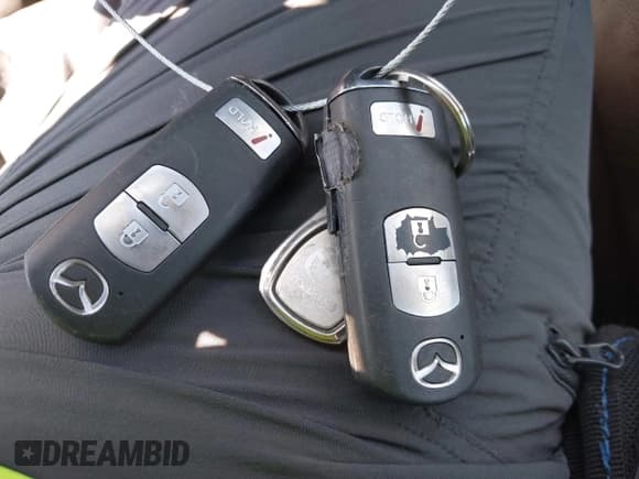 ✅ 2012 Mazda 3 S Grand Touring • VIN: JM1BL1M64C1519586 • Лот: 42792969. Опубликован ранее на IAAI с пробегом 187 873 миль. Бесплатный доступ к архиву аукционных продаж из США и подробный отчёт об истории автомобиля на DreamBid. Изображение 11.