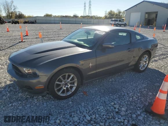 ✅ 2011 Ford Mustang Premium • VIN: 1ZVBP8AM9B5135467 • Lot: 82544325. Listed on Copart with 131,693 mi. Free auction sales archive from the USA and detailed vehicle history report at DreamBid. Image 1.