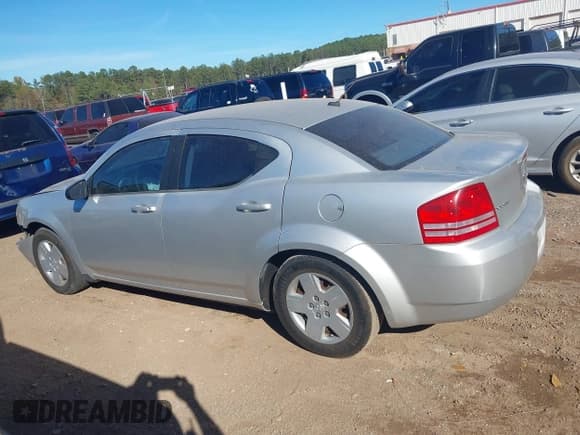 ✅ 2010 Dodge Avenger SXT • VIN: 1B3CC4FB8AN140579 • Лот: 40842767. Опубликован ранее на IAAI с пробегом 158 392 миль. Бесплатный доступ к архиву аукционных продаж из США и подробный отчёт об истории автомобиля на DreamBid. Изображение 14.