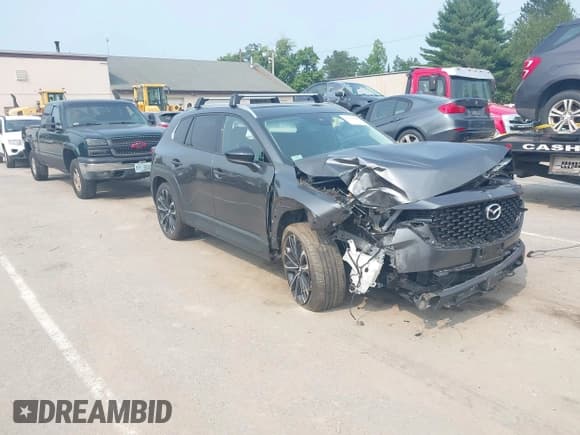 ✅ 2023 Mazda CX-50 S Premium Plus • VIN: 7MMVABEM1PN136600 • Lot: 42873101. Wystawiony na IAAI z przebiegiem 21 044 mil. Bezpłatny archiwum sprzedaży aukcyjnych z USA i szczegółowy raport historii pojazdu na DreamBid. Zdjęcie 1.