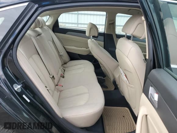 ✅ 2016 Hyundai Sonata SE • VIN: KMHE24L18GA025627 • Лот: 70161692. Опубликован ранее на Copart с пробегом 176 228 миль. Бесплатный доступ к архиву аукционных продаж из США и подробный отчёт об истории автомобиля на DreamBid. Изображение 10.