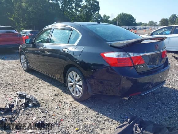 ✅ 2013 Honda Accord EX-L • VIN: 1HGCR3F89DA022646 • Lot: 42814245. Listed on IAAI with 93,721 mi. Free auction sales archive from the USA and detailed vehicle history report at DreamBid. Image 3.