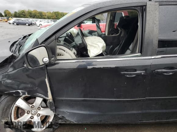 ✅ 2010 Volkswagen Routan SEL • VIN: 2V4RW5DX3AR435196 • Лот: 85744795. Опубликован ранее на Copart с пробегом Не указан. Бесплатный доступ к архиву аукционных продаж из США и подробный отчёт об истории автомобиля на DreamBid. Изображение 7.