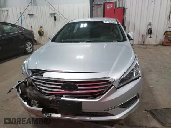✅ 2017 Hyundai Sonata SE • VIN: 5NPE24AF2HH588833 • Лот: 71709882. Опубликован ранее на Copart с пробегом 102 365 миль. Бесплатный доступ к архиву аукционных продаж из США и подробный отчёт об истории автомобиля на DreamBid. Изображение 5.