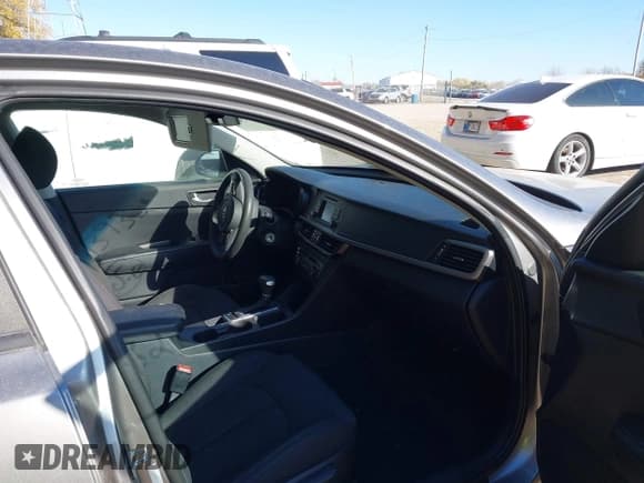 ✅ 2016 Kia Optima LX • VIN: 5XXGT4L3XGG110324 • Lot: 43613932. Wystawiony na IAAI z przebiegiem 80 164 mil. Bezpłatny archiwum sprzedaży aukcyjnych z USA i szczegółowy raport historii pojazdu na DreamBid. Zdjęcie 5.