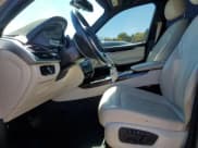 ✅ 2017 BMW X5 xDrive40e • VIN: 5UXKT0C51H0S80402 • Lot: 89595345. Wystawiony na Copart z przebiegiem 151 231 mil. Bezpłatny archiwum sprzedaży aukcyjnych z USA i szczegółowy raport historii pojazdu na DreamBid. Zdjęcie 7.