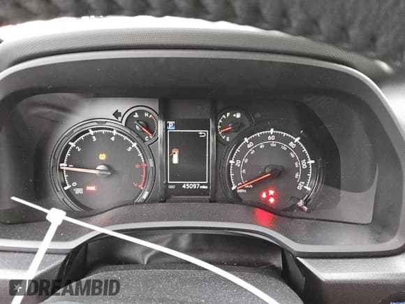 ✅ 2024 Toyota 4Runner SR5 • VIN: JTEMU5JR0R6247590 • Лот: 89729425. Опубликован ранее на Copart с пробегом 45 097 миль. Бесплатный доступ к архиву аукционных продаж из США и подробный отчёт об истории автомобиля на DreamBid. Изображение 9.