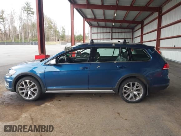 ✅ 2019 Volkswagen Golf S • VIN: 3VWH17AU4KM516840 • Lot: 41978817. Wystawiony na IAAI z przebiegiem 102 612 mil. Bezpłatny archiwum sprzedaży aukcyjnych z USA i szczegółowy raport historii pojazdu na DreamBid. Zdjęcie 14.