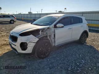 ✅ 2019 Kia Sportage EX • VIN: KNDPN3AC1K7563806 • Lot: 90833975. Wystawiony na Copart z przebiegiem 56 245 mil. Bezpłatny archiwum sprzedaży aukcyjnych z USA i szczegółowy raport historii pojazdu na DreamBid. Zdjęcie 1.