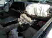 2001 Chevrolet Suburban LS с VIN 3GNEC16T51G249998, выставлен на аукционе Copart как лот 65819714 с пробегом Не указан миль и На запчасти • Non repairable. История ставок и продаж доступна на DreamBid. Изображение 8.